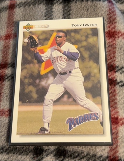 1992 Upper Deck #274 Tony Gwynn — front