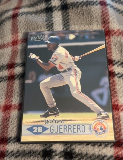 1997 Pacific #4 Vladimir Guerrero — front