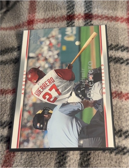 1994 Upper Deck #1 Vladimir Guerrero — front