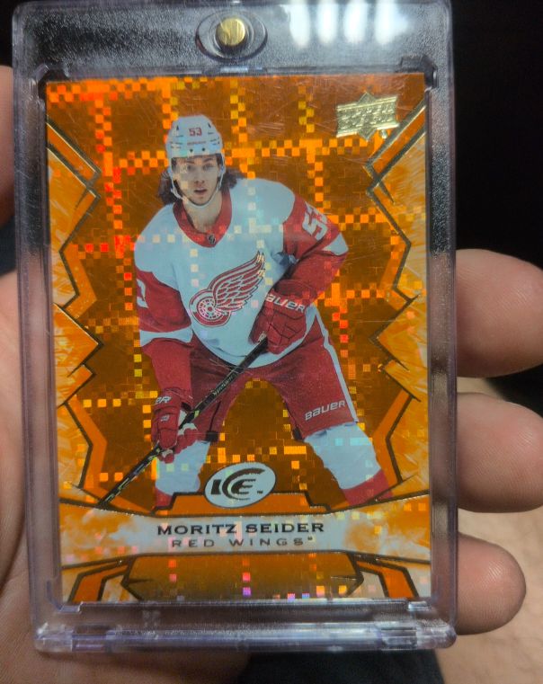 2022-23 Upper Deck Ice #56 Moritz Seider — front