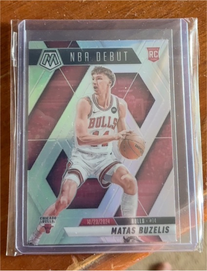 2024-25 Panini Mosaic NBA Debut #257 Matas Buzelis — front