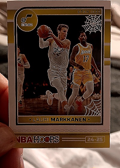 2024-25 Panini Haunted Hoops #220 Lauri Markkanen — front
