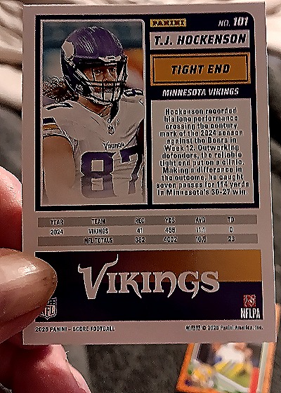 2025 Panini Score-A-Treat #101 T.J. Hockenson — back
