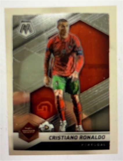 2021-22 Panini Mosaic FIFA Road to World Cup #114 Cristiano Ronaldo — front