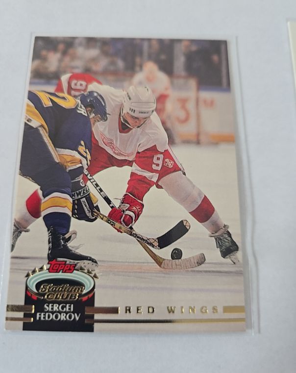 1992-93 Topps Stadium Club #300 Sergei Fedorov — front