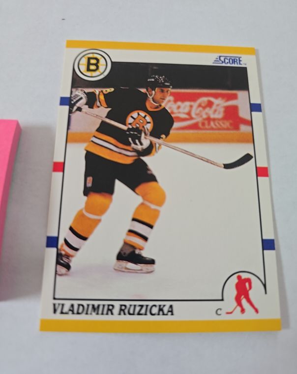 1990 Score Hockey #44T Vladimir Ruzicka — front