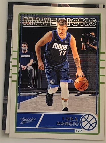 2020-21 Panini Chronicles Classics #633 Luka Dončić — front