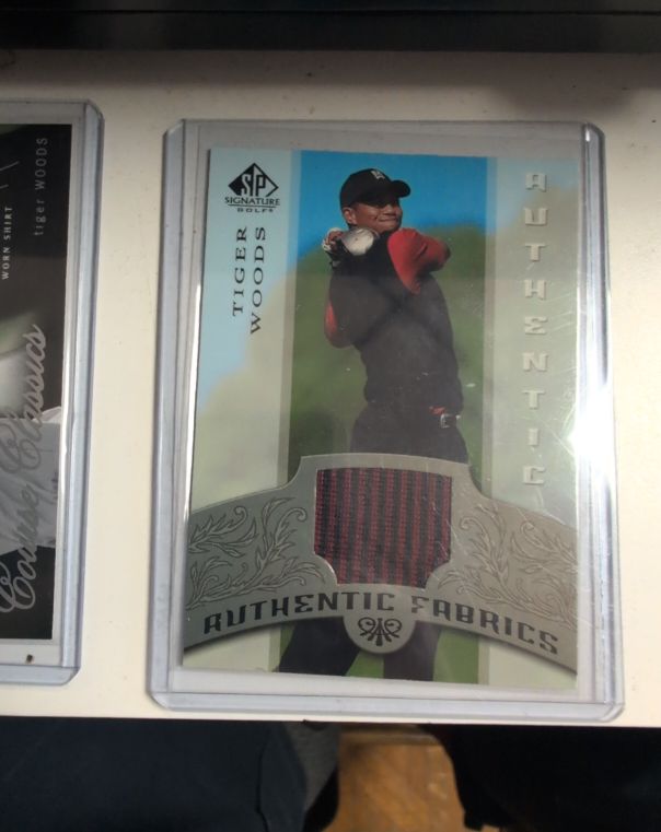 2005 Upper Deck SP Signature Authentic Fabrics #AF-TW Tiger Woods — front