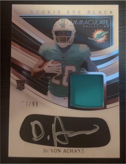 2023 Panini Immaculate Collection Rookie Eye Black #De'Von Achane — front