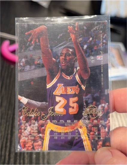 1995 Fleer #211 Eddie Jones — front
