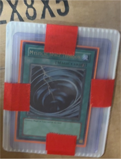 2002 Yu-Gi-Oh! SD1-EN011 Mystical Space Typhoon — front