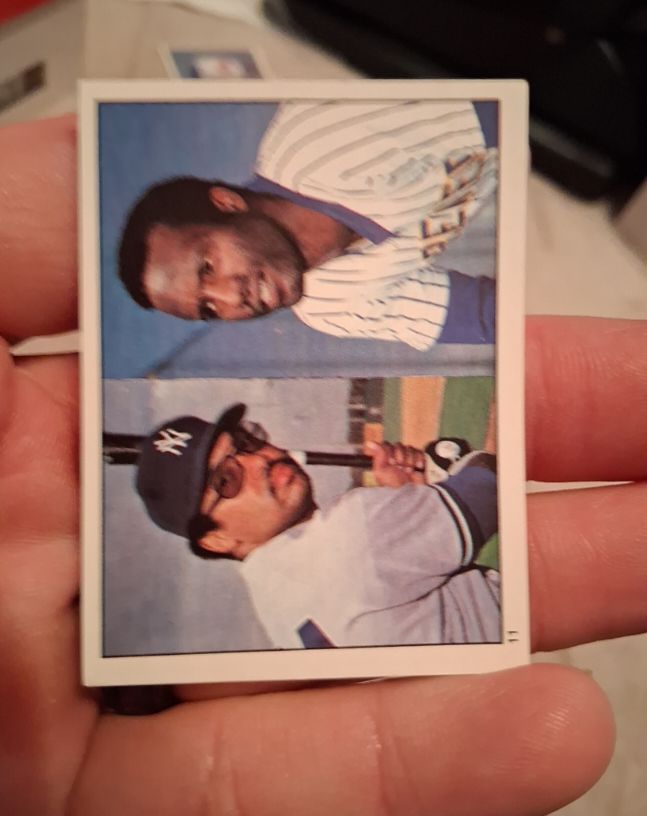1981 Topps Stickers #11 Reggie Jackson / Ben Oglivie — front