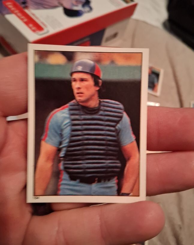 1981 Topps #184 Gary Carter — front
