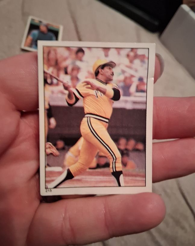 1981 Topps Stickers #215 Willie Stargell — front