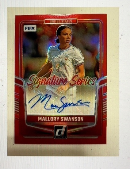 2024 Panini Donruss Signature Series Mallory Swanson — front