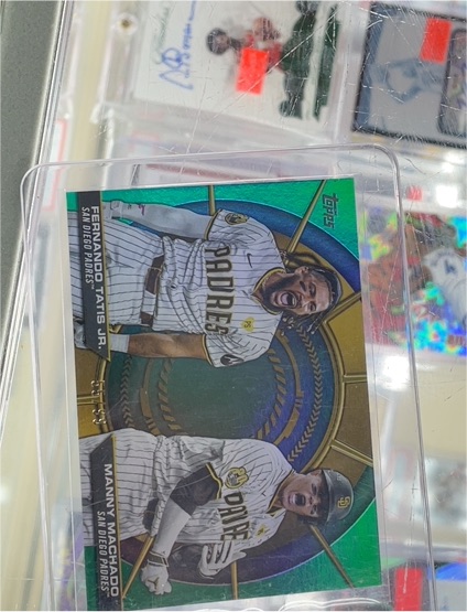 2025 Topps Series 2 #DD-9 Fernando Tatis Jr. / Manny Machado Dynamic Duos — front
