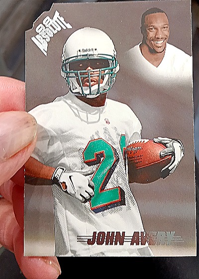 1998 Playoff Absolute #75 John Avery — front