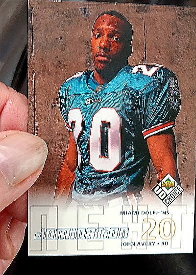 1998 Upper Deck UD Choice #271 John Avery — front