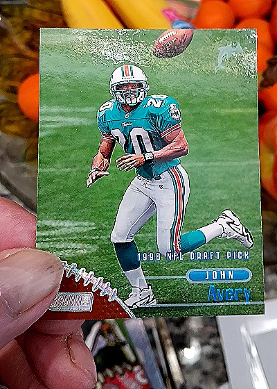 1998 Topps Stadium Club #176 John Avery — front