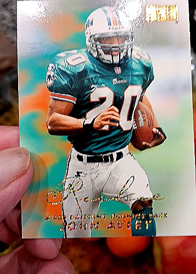1999 Collector's Edge #M24 John Avery — front
