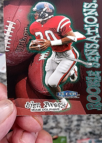 1998 Fleer Tradition Rookie Sensations #1RS John Avery — front