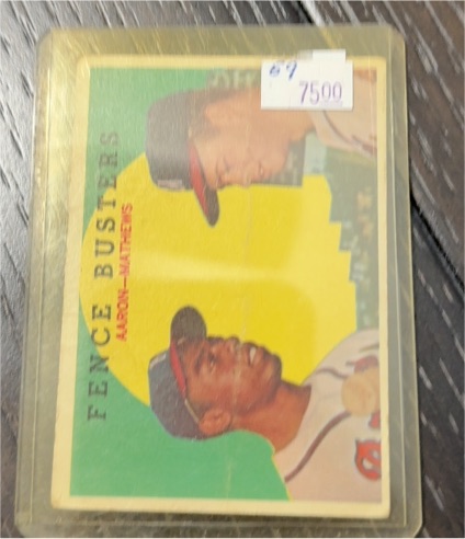 1959 Topps #212 Fence Busters Hank Aaron / Eddie Mathews — front