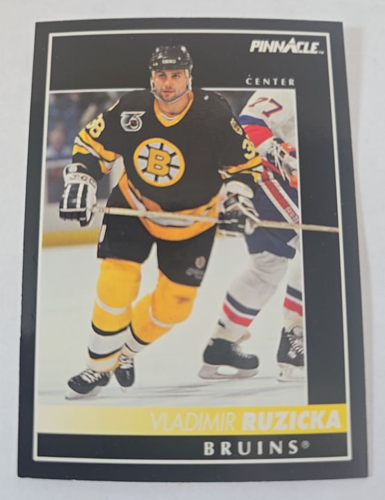 1992-93 Pinnacle #61 Vladimir Ruzicka — front