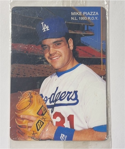 1994 Mother's Cookies #3 Mike Piazza Rookie of the Year Dugout Pose — front