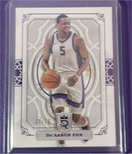 2023-24 Topps Royalty #37 De'Aaron Fox — front