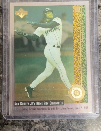 1998 Upper Deck #25 Ken Griffey Jr. Ken Griffey's Home Run Chronicles — front