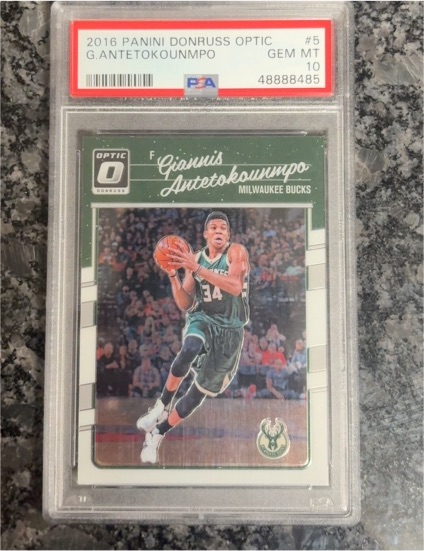 2016 Panini Donruss Optic #5 Giannis Antetokounmpo — front