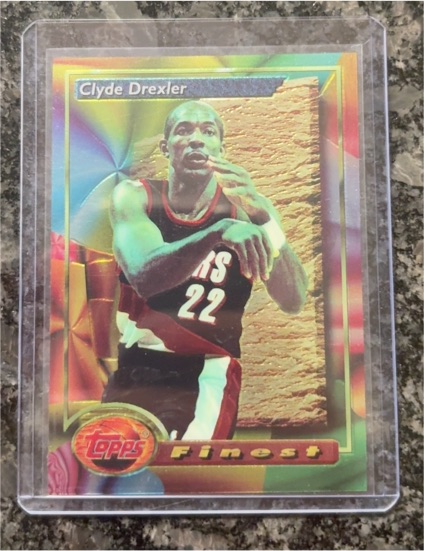 1993-94 Topps Finest #74 Clyde Drexler — front