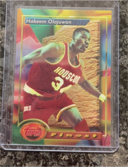 1993-94 Topps Finest #76 Hakeem Olajuwon — front