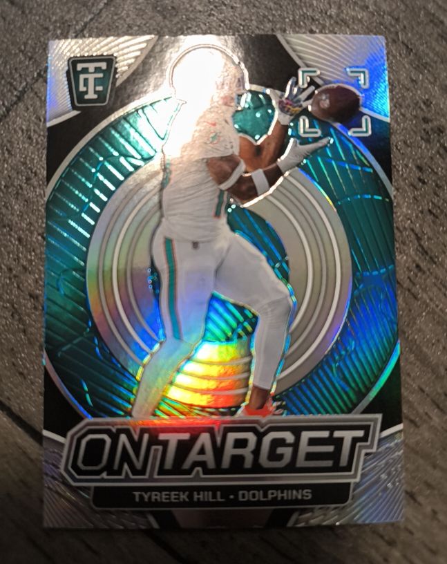 2024 Panini Totally Certified On Target #9 Tyreek Hill — front