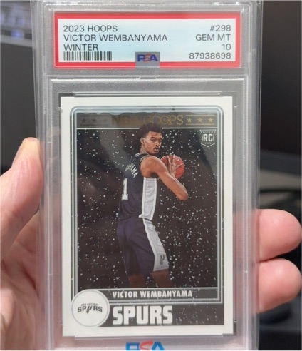 2023 Panini NBA Hoops #298 Victor Wembanyama Winter Rookie — front