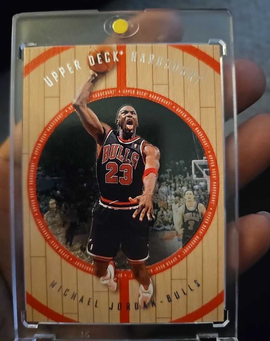1998 Upper Deck Hardcourt #23 Michael Jordan — front
