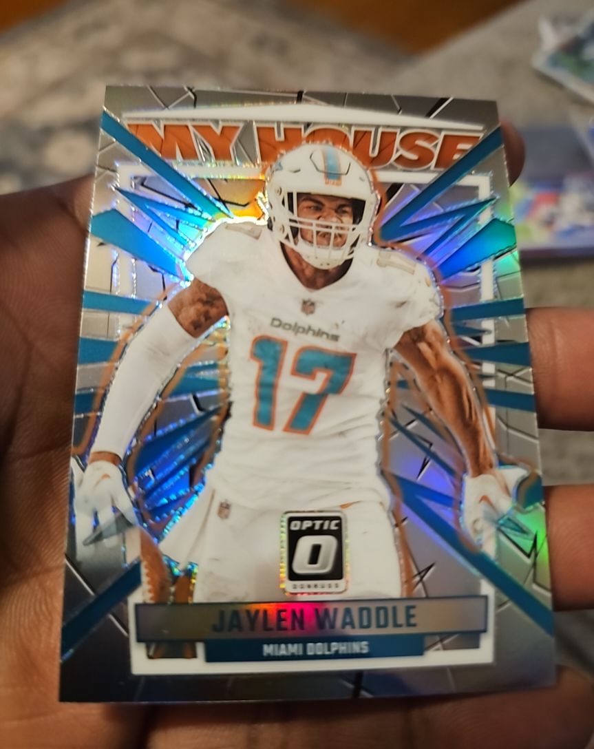 2023 Panini Donruss Optic #11 Jaylen Waddle My House Silver Prizm — front