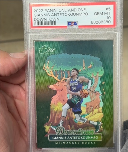 2022 Panini One and One #5 Giannis Antetokounmpo Downtown — front