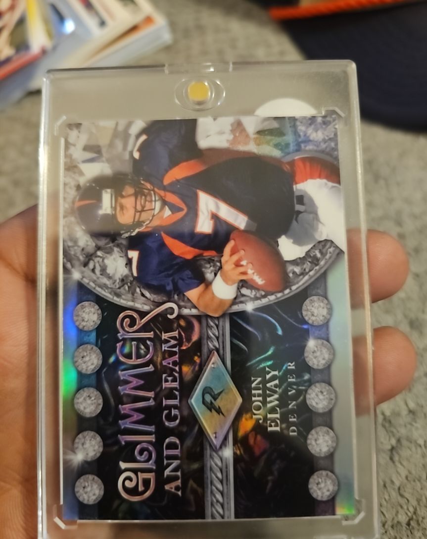 2024 Topps Resurgence Glimmer and Gleam #GG-7 John Elway — front