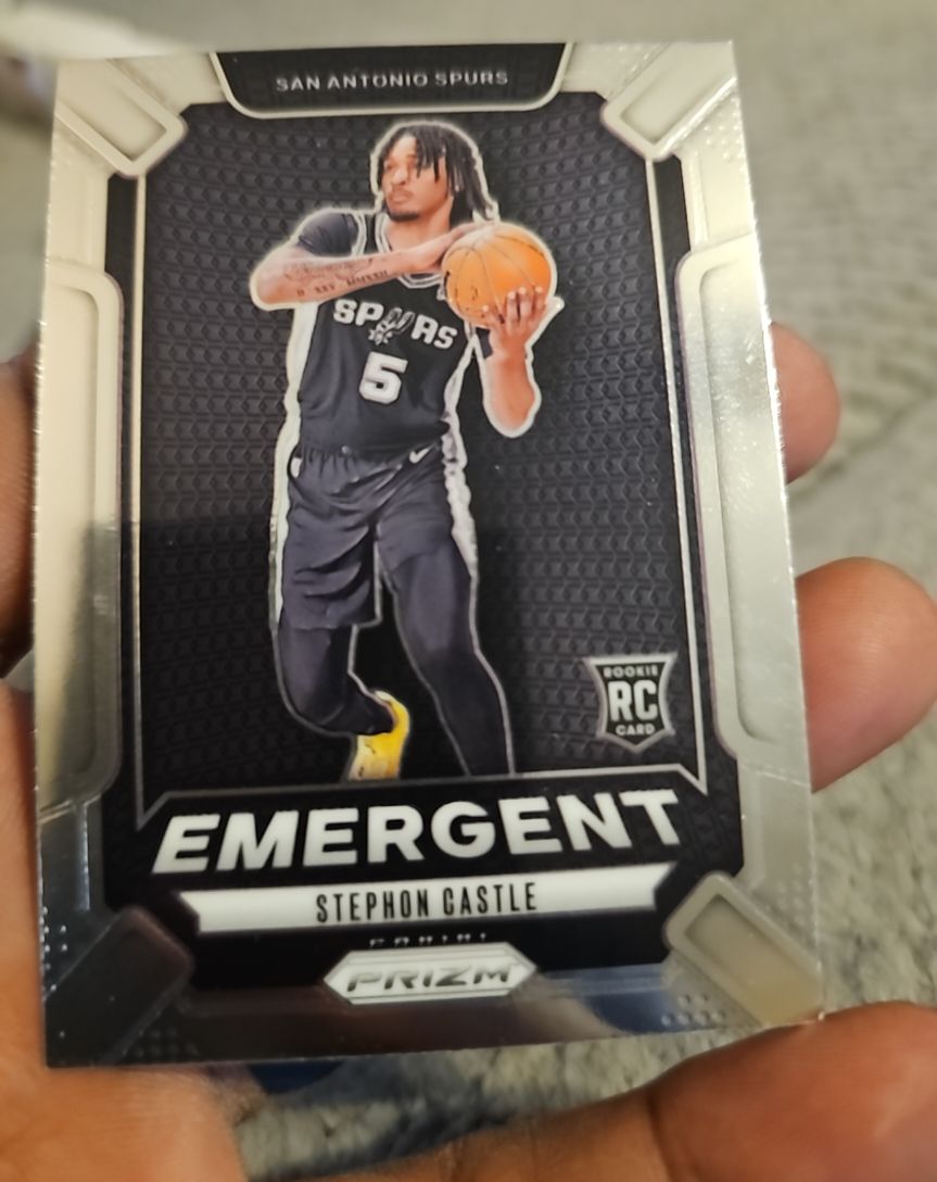 2024-25 Panini Prizm #29 Stephon Castle Emergent Rookie — front
