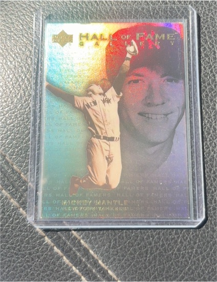 2001 Upper Deck Hall of Fame Gallery #G7 Mickey Mantle — front