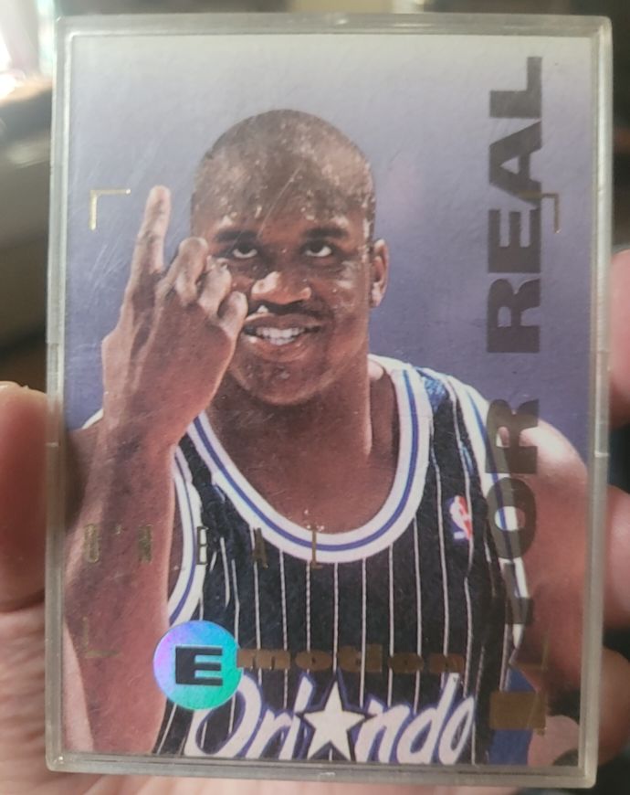 1994-95 SkyBox E-Motion #70 Shaquille O'Neal — front