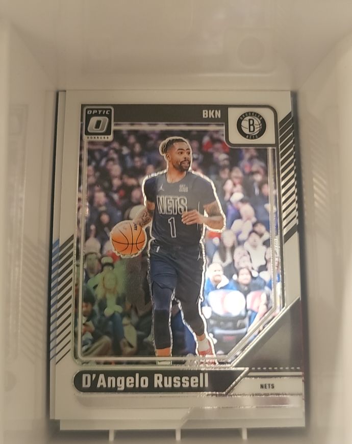 2024-25 Donruss Optic #123 D'Angelo Russell — front