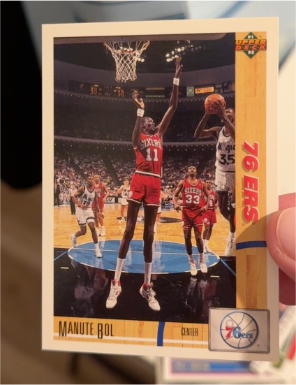 1991-92 Upper Deck #178 Manute Bol Philadelphia 76ers — front