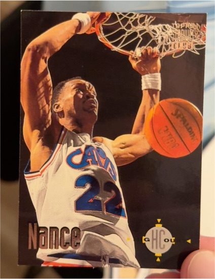 1993-94 Topps Stadium Club #62 Larry Nance — front