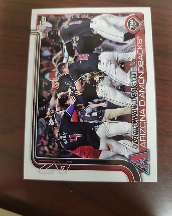 2025 Topps Series 2 #466 Arizona Diamondbacks Team Card — front