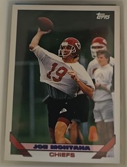 1993 Topps #200 Joe Montana — front