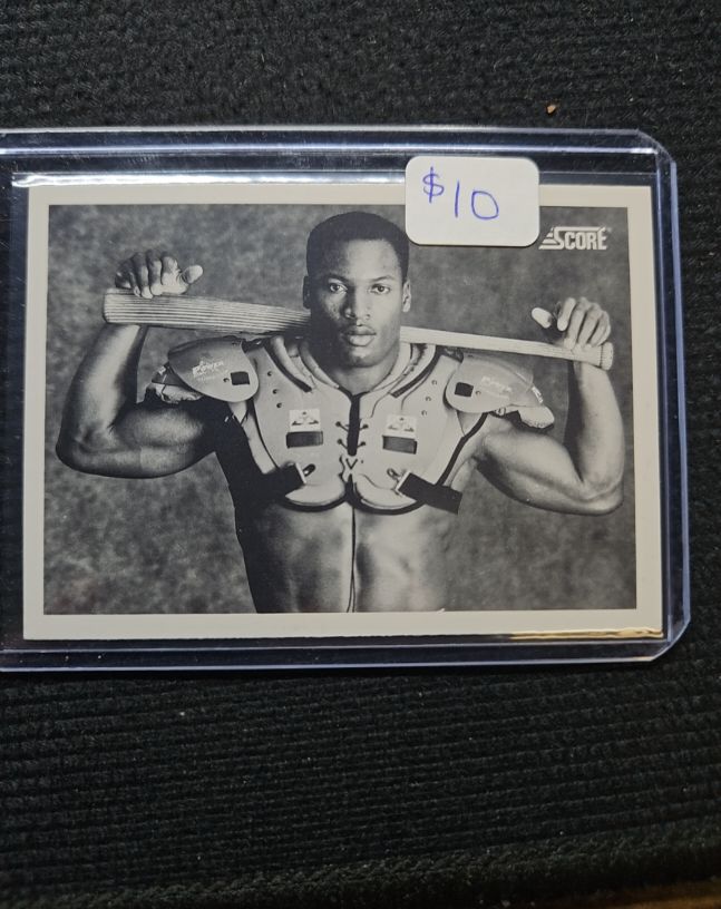 1990 Score #697 Bo Jackson — front