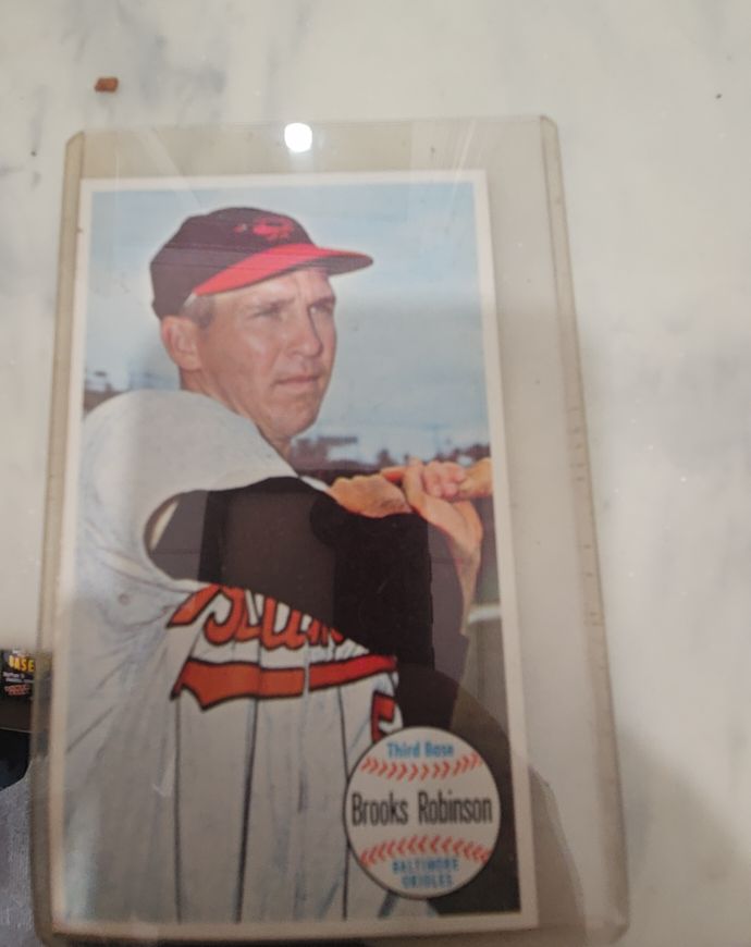 1964 Topps Giants #50 Brooks Robinson — front