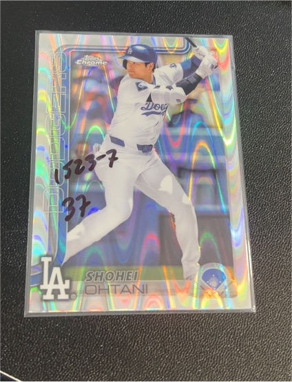 2025 Topps Chrome #1 Shohei Ohtani — front